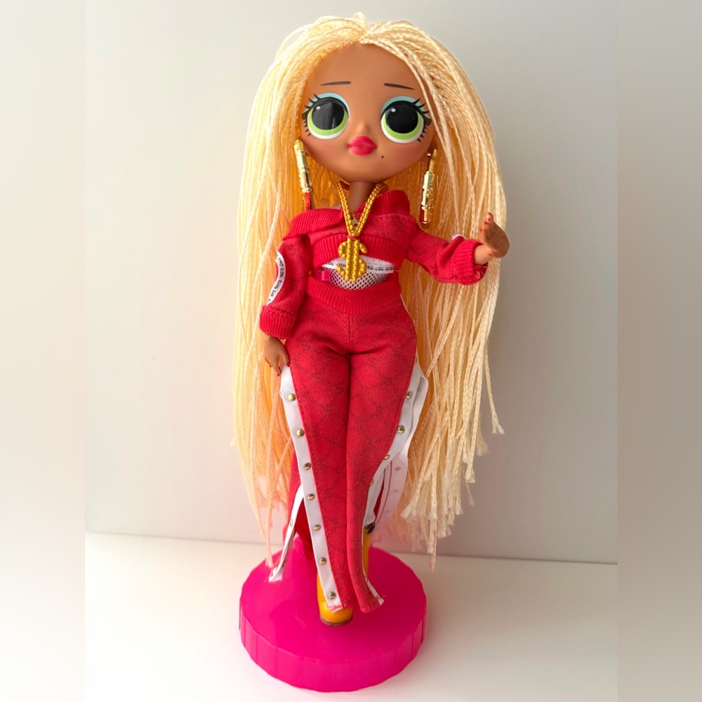LOL SURPRISE 5 pc. O.M.G. Fashion Dolls Bundle with Accessories Set - Picture 6 of 10